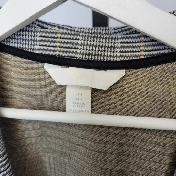 H&M  Blazer - Picture 3 of 4